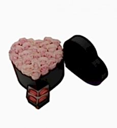“Pink Velvet Heart – 25 Pink Roses & 4 Macarons in a Black Heart Box”