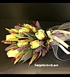 Yapay Lale El Buketi