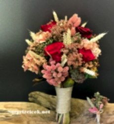 Solmayan Güllü Gelin Buketi