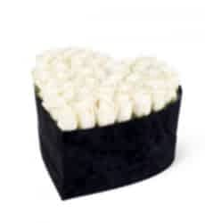 Kalp Kutuda 45 Adet Beyaz Gül