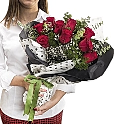 Seni Seviyorum 9 Kırmızı Gül Buketi