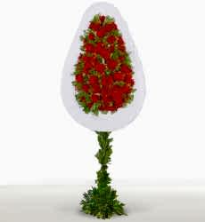 Kırmızı gerbera ile hazırlanmış ayaklı nikah ve düğün çiçeği.