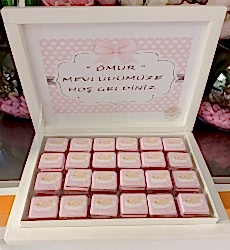 Sürpriz Chocolate Kız Bebek Pembe Çikolata 